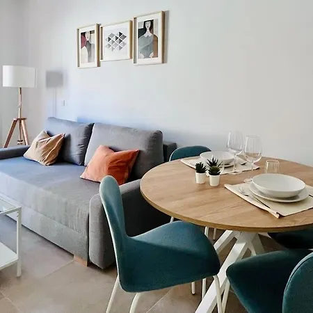 Apartmán Lovely Close By Center *